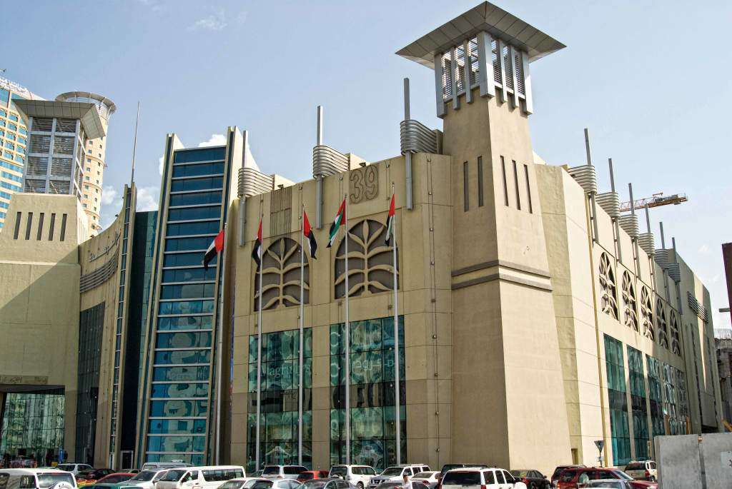 howllowcore-gallery-4 Modern commercial building constructed with precast hollowcore slabs for strength and durability