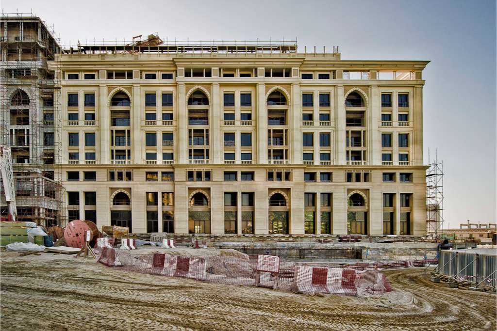 pallazo-varasace-hotel-feature
